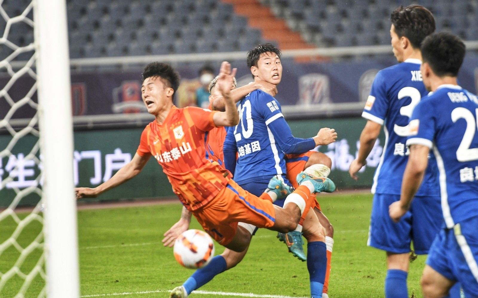 博主：塞尔吉尼奥踢完亚冠将返回巴西，达万已经回巴西治疗（博主：塞尔吉尼奥亚冠结束后将返回巴西，达万已赴巴西接受治疗）