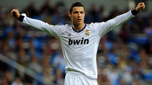 曼城瓜帅巧妙调整战胜热刺（瓜迪奥拉妙手调度助曼城力克热刺）