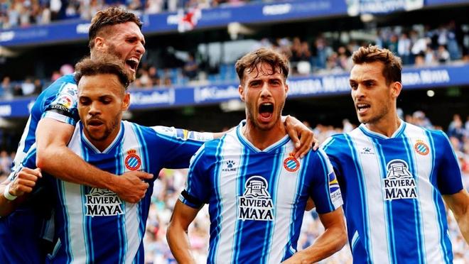 帕福斯前锋：输拜仁很惨但我们无所畏惧，梦想去蓝桥战切尔西（帕福斯锋霸：惨败拜仁仍无惧，盼登蓝桥挑战切尔西）