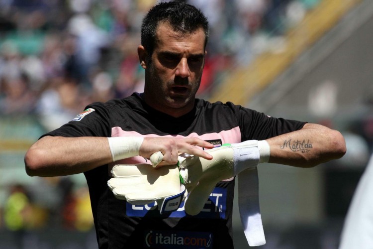 贝恩&卡特半场合计12中2，魔术主场落后背靠背马刺的9分（贝恩卡特半场合计12投仅2中，魔术主场落后背靠背马刺9分）