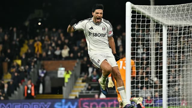 深圳新鹏城官方：向大埔火灾中不幸罹难的人士致以深切哀悼（深圳新鹏城官方：对大埔火灾遇难者致以深切哀悼）