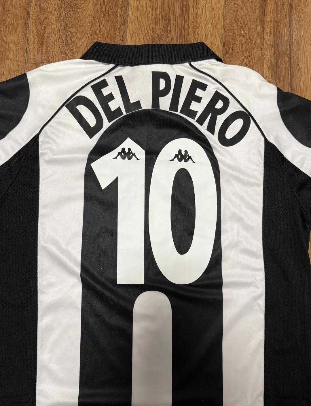 北京时间12月8日00：30，德甲联赛第13轮将上演一场关键对决，排名第三的多特蒙德坐镇主场信号伊杜纳公园球场，迎战状态火热的霍芬海姆。