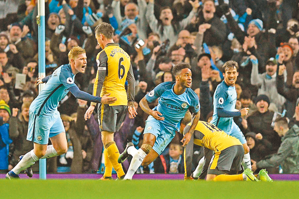 官方：美因茨主帅亨里克森下课；球队积6分排名德甲垫底（官方：美因茨解雇主帅亨里克森，球队仅6分暂列德甲末位）