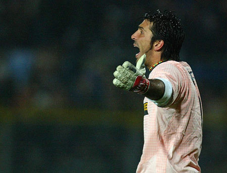 亚冠2东亚区形势：6队出线大阪钢巴、浦项铁人在列，国安出局（亚冠东亚区格局：六队晋级，大阪钢巴与浦项铁人在列，国安无缘出线）