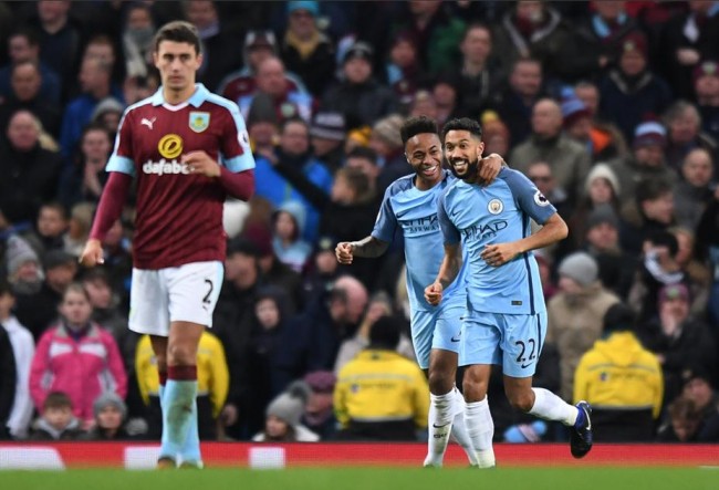 亚冠海港VS柔佛新山：3大外援出击，两大国足希望之星领衔，李圣龙冲锋（亚冠海港对阵柔佛新山：三外援齐上阵，两位国足希望之星领衔，李圣龙冲锋在前）