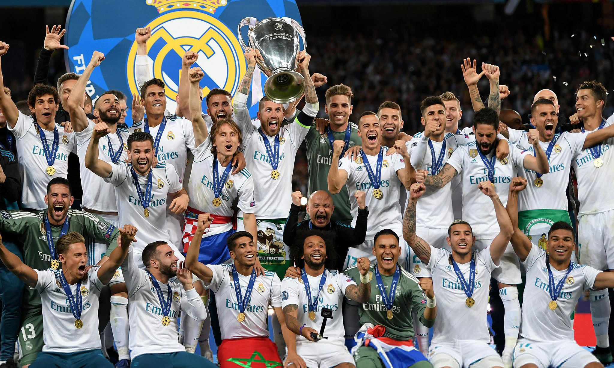 曼联旧将梅开二度：欧冠导演逆袭好戏，20场造17球太犀利（前曼联球员双响助欧冠逆袭，20战造17球火力爆棚）